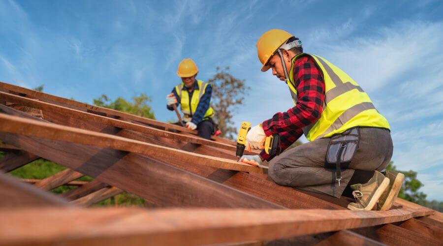 Professional Flat Roofing Installation in Martinton, IL